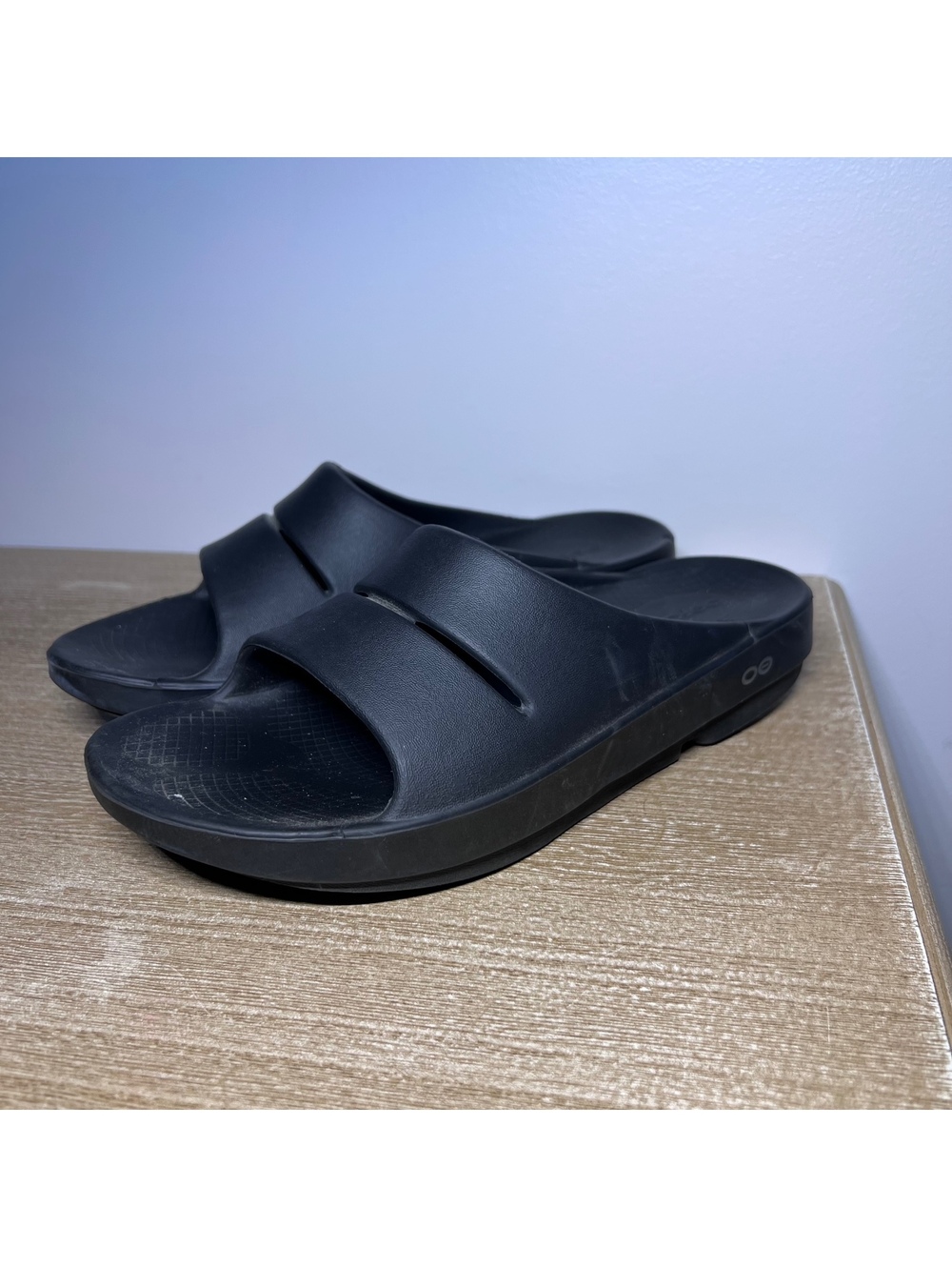 Oofos OOriginal Black Slide Sandals Size M7/W9